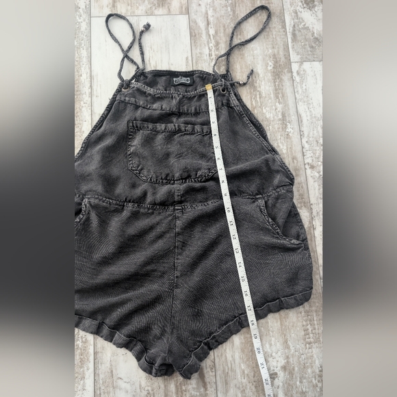 Angie Washed Black Denim Romper with Front Pocket - Picture 8 of 9